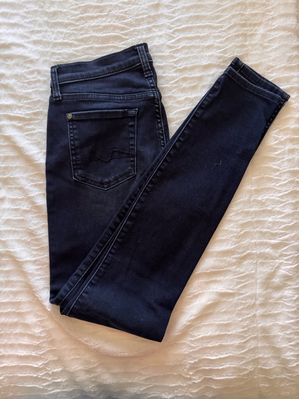7 For All Mankind Dark Blue Skinny Jeans; Gwenevere; Size 26 very dark blue